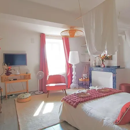 La Flamina Sejour Bien-etre Pour 6 Spa, Diner, Sophrologie Et Petit-dejeuner Frühstückspension