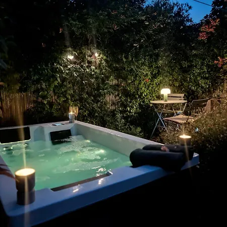 Bed & Breakfast La Flamina Sejour Bien-etre Pour 6 Spa, Diner, Sophrologie Et Petit-dejeuner
