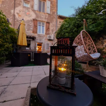 La Flamina Sejour Bien-etre Pour 6 Spa, Diner, Sophrologie Et Petit-dejeuner Frühstückspension 3*