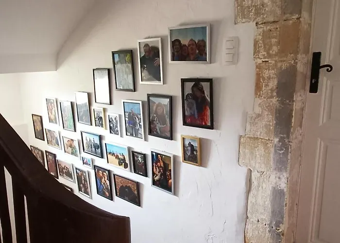 Halte Premium A Velo Entre Amis Proche Du Canal Du Midi Et De La Cite De Carcassonne Avec Privatif, Repas Maison, Nuitee Et Pdj Pour 6 Personnes 3* Pexiora