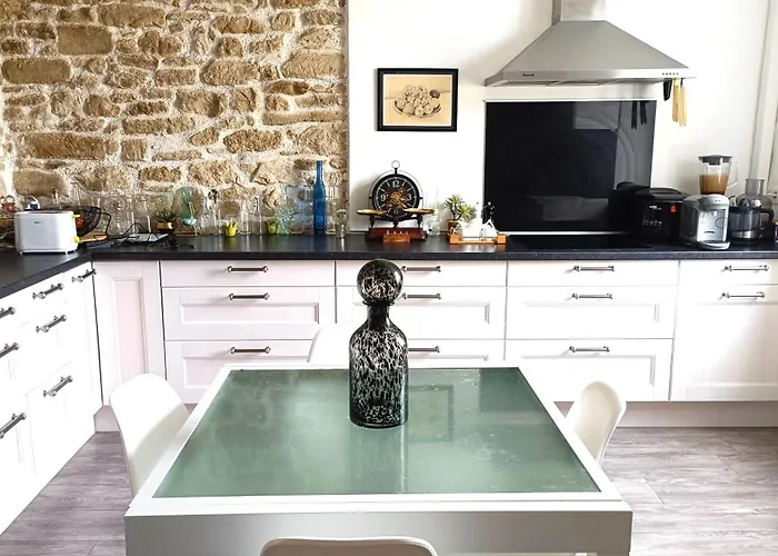 Halte Premium A Velo Entre Amis Proche Du Canal Du Midi Et De La Cite De Carcassonne Avec Privatif, Repas Maison, Nuitee Et Pdj Pour 6 Personnes Bed & Breakfast 3*