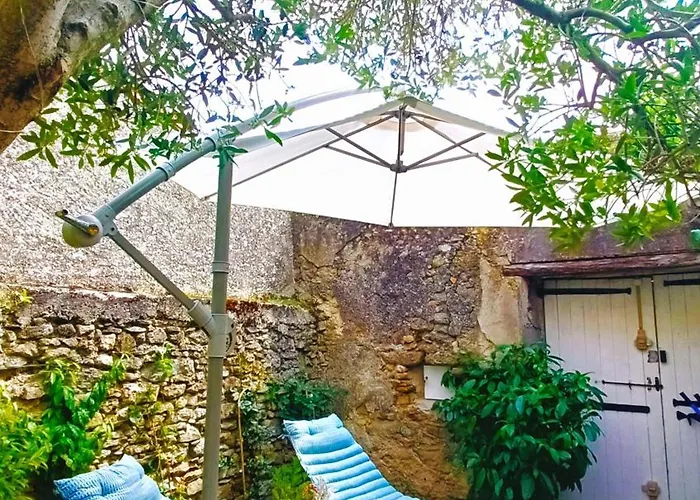 Halte Premium A Velo Entre Amis Proche Du Canal Du Midi Et De La Cite De Carcassonne Avec Privatif, Repas Maison, Nuitee Et Pdj Pour 6 Personnes 3*